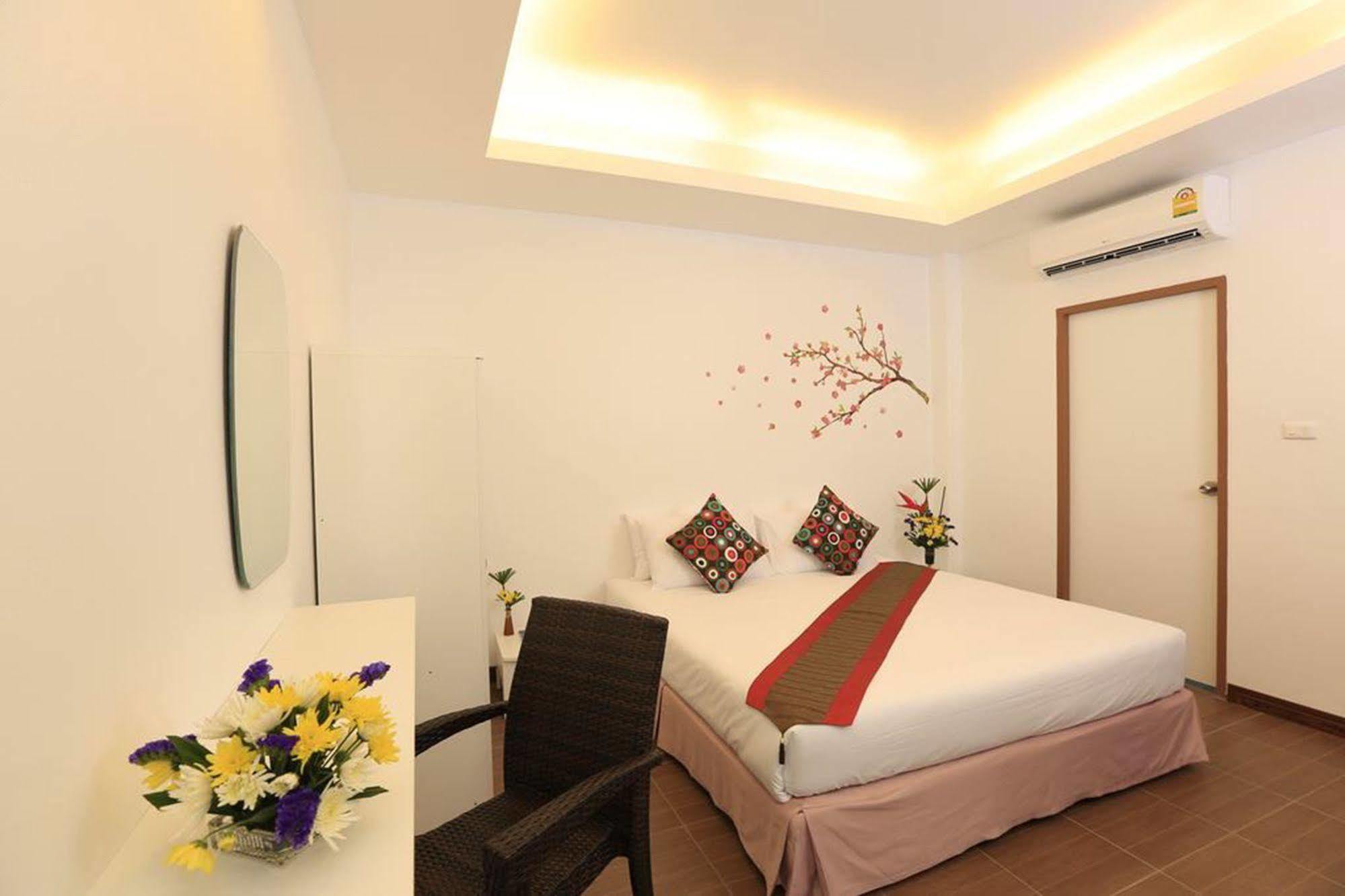 White Cat Hotel Khao Lak Exterior foto