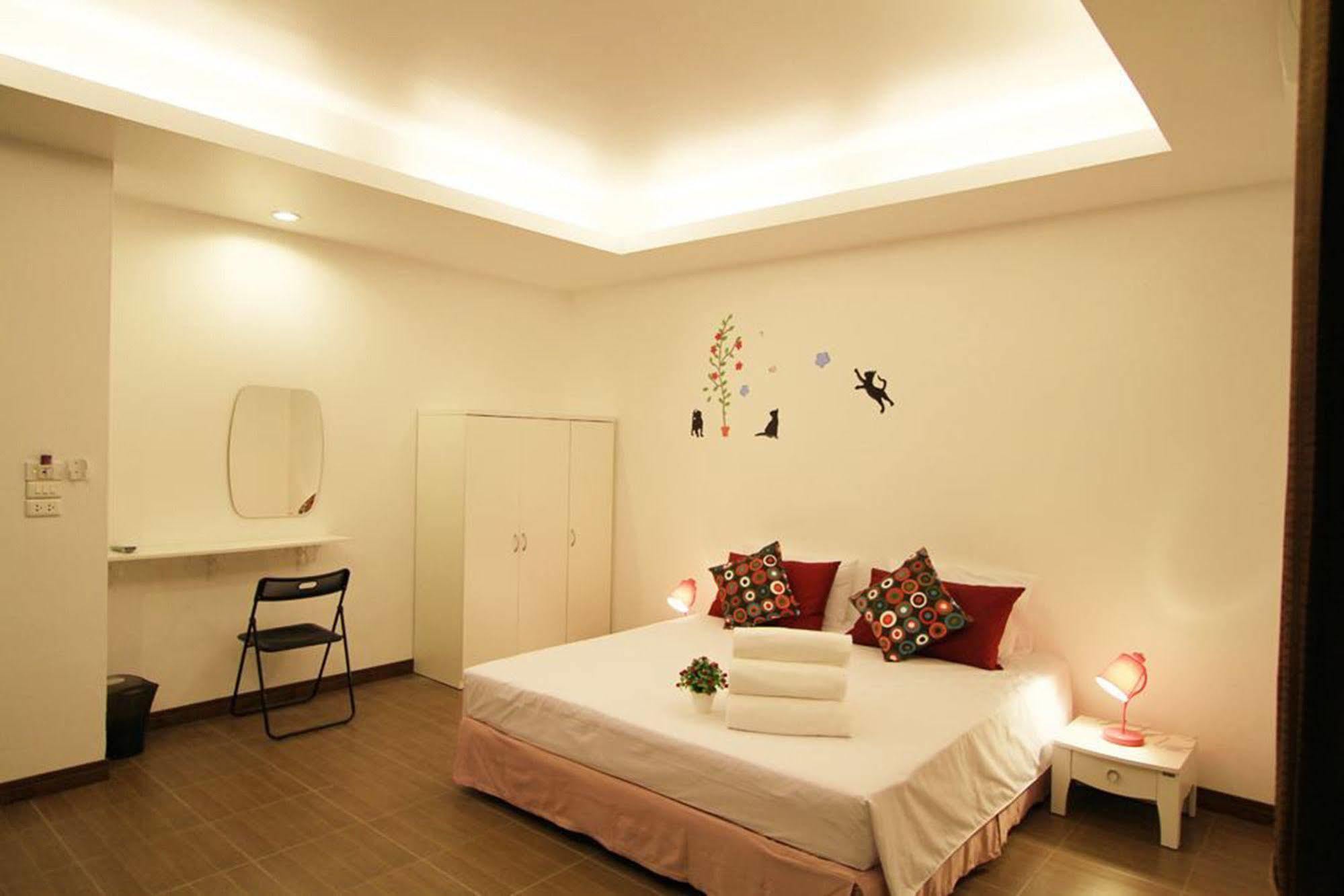 White Cat Hotel Khao Lak Exterior foto